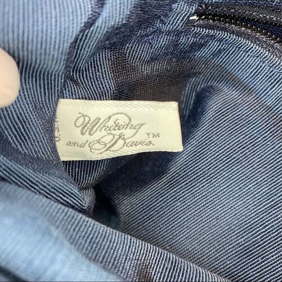 Whiting and Davis cross body alumesh purse - Picture 9 of 9